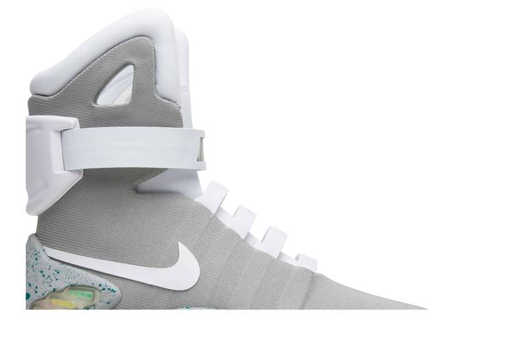 NIKE MAG RETOUR VERS LE FUTUR (2016) « LAÇAGE AUTOMATIQUE »