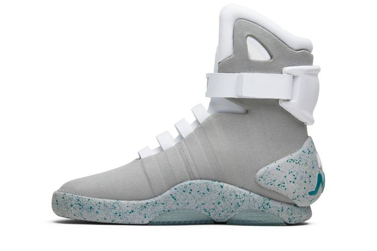 NIKE MAG RETOUR VERS LE FUTUR (2016) « LAÇAGE AUTOMATIQUE »