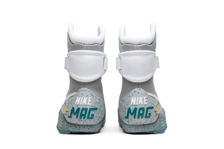 NIKE MAG RETOUR VERS LE FUTUR (2016) « LAÇAGE AUTOMATIQUE »