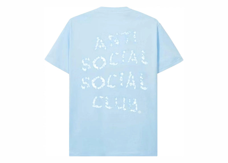 T-shirt bleu partiellement nuageux du club social antisocial