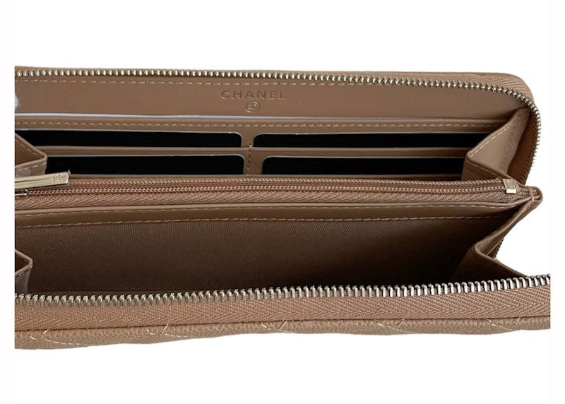 Portefeuille long zippé classique Chanel beige