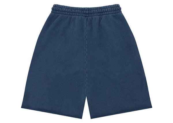 Short universitaire en denim bleu marine avec déchirures en denim