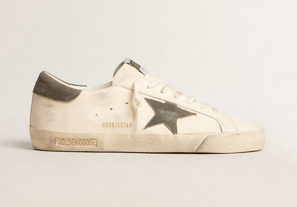 Golden Goose Super-Star en cuir nappa avec étoile et talon en daim gris