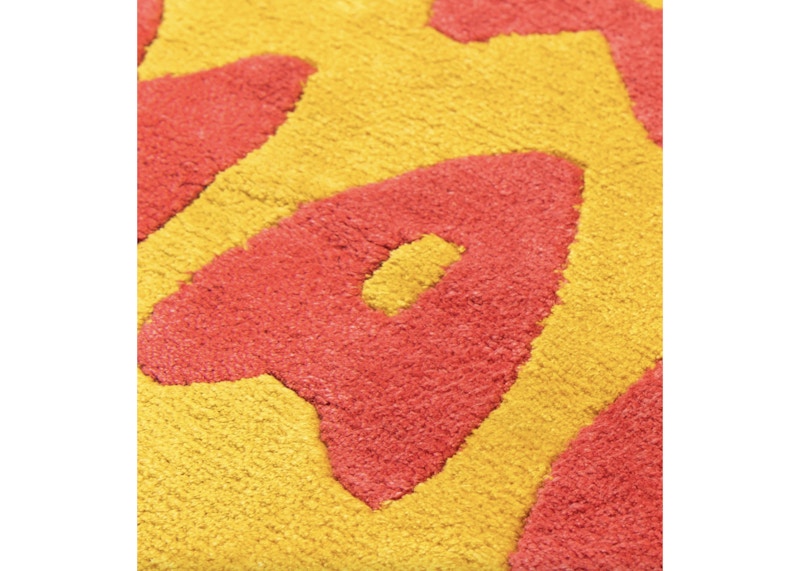 Tapis en soie de tigre KAWS x Human Made