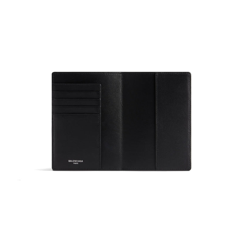 Porte-passeport Balenciaga en cuir de veau texturé souple semi-mat noir 