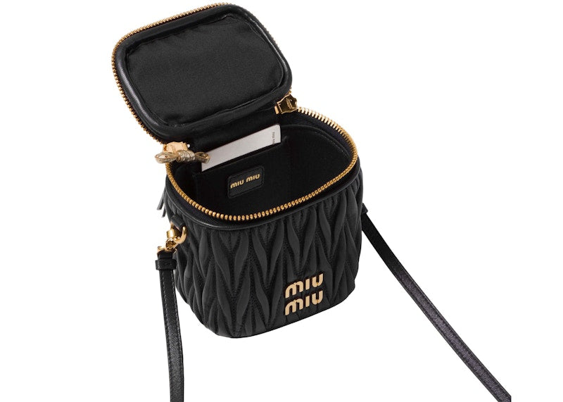 Miu Miu Mini-Tasche aus Matelassé-Nappaleder Schwarz