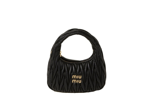 Miu Miu Wander Matelassé Mini-Hobo-Tasche aus Nappaleder Schwarz