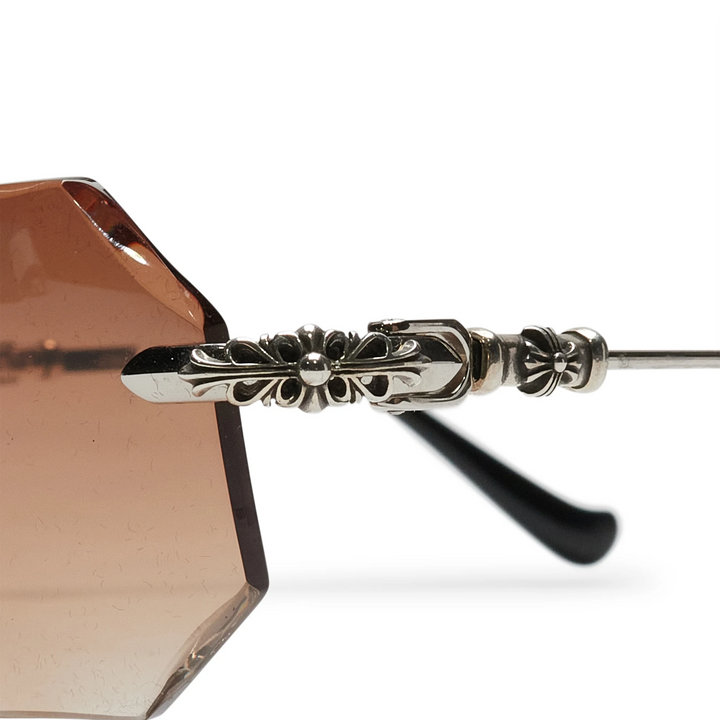 Lunettes de soleil personnalisées Chrome Hearts Pills III en argent et marron taille diamant