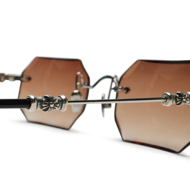 Lunettes de soleil personnalisées Chrome Hearts Pills III en argent et marron taille diamant
