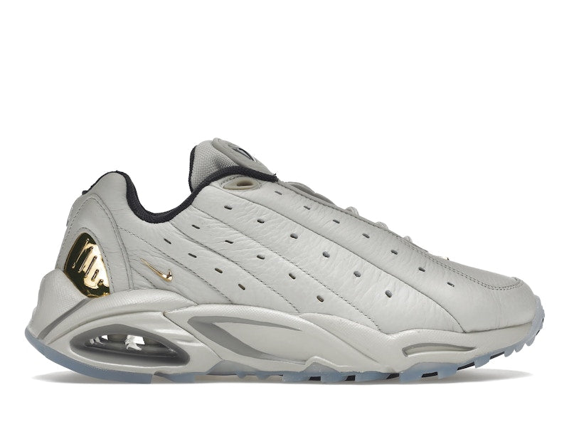 Nike Hot Step Air Terra Drake NOCTA Champagner