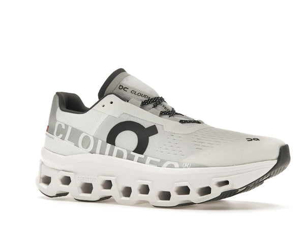 On Running Cloudmonster ganz weiß 