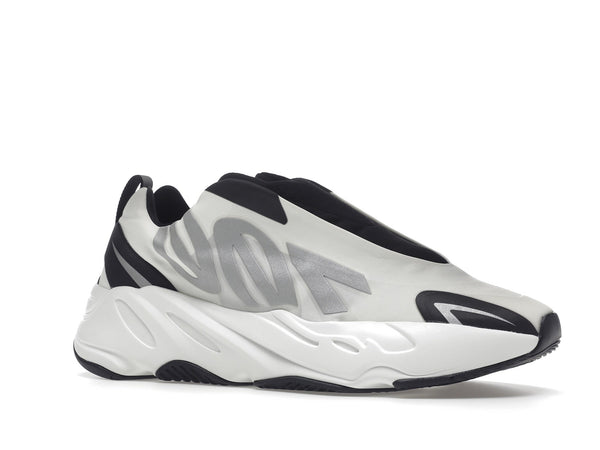 adidas Yeezy Boost 700 MNVN sans lacets analogiques