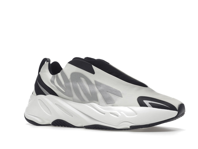 adidas Yeezy Boost 700 MNVN sans lacets analogiques