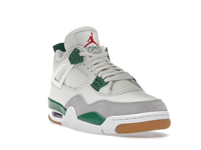 Jordan 4 Retro SB Kieferngrün