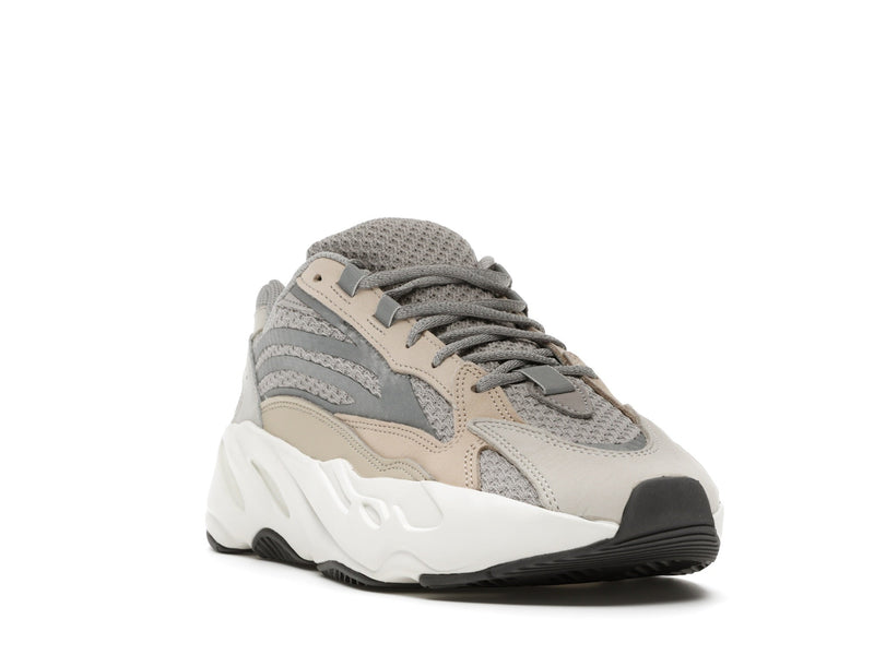 adidas Yeezy Boost 700 V2 Crème