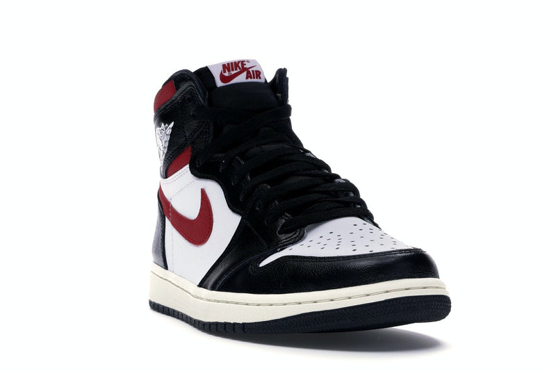 Jordan 1 Retro High Noir Gym Rouge