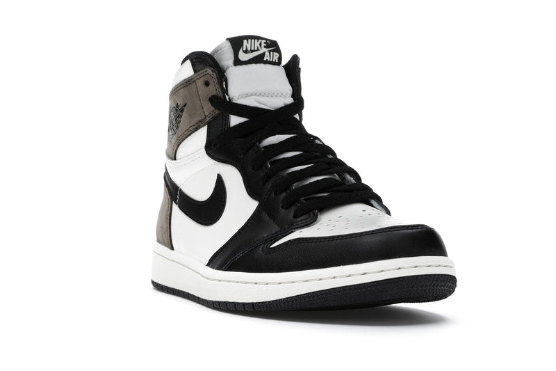 Jordan 1 Retro High Moka Foncé