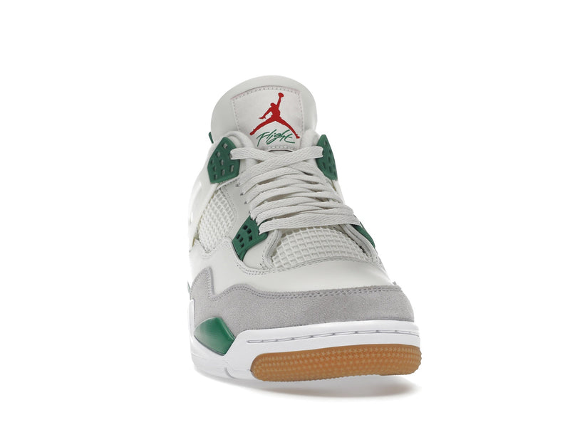 Jordan 4 Retro SB Kieferngrün