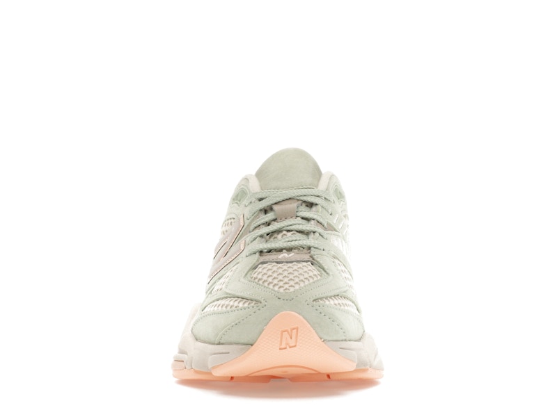 New Balance 9060 The Whitaker Group Missing Pieces Argent Vert Mousse 