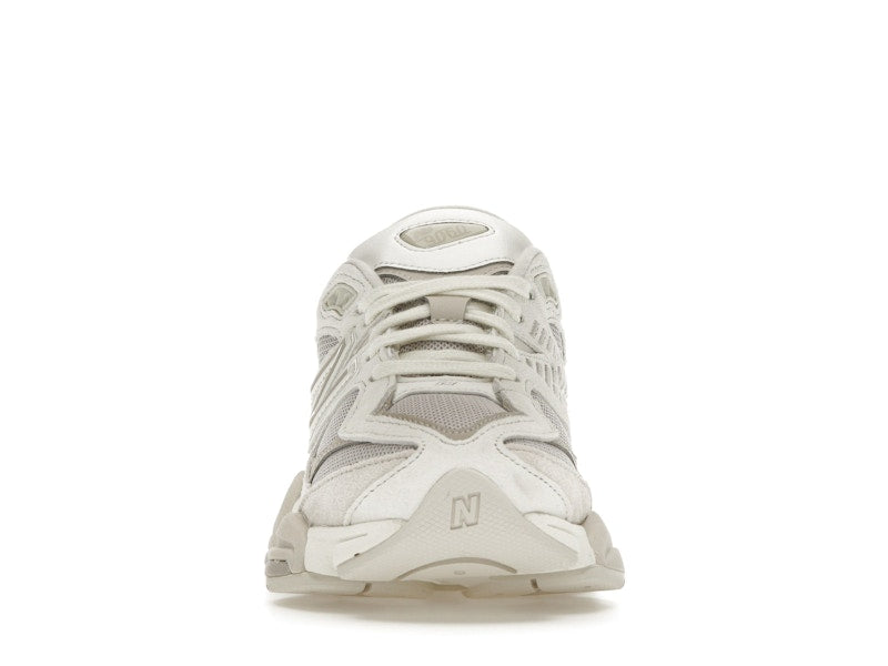 New Balance 9060 Gris Moonbeam 