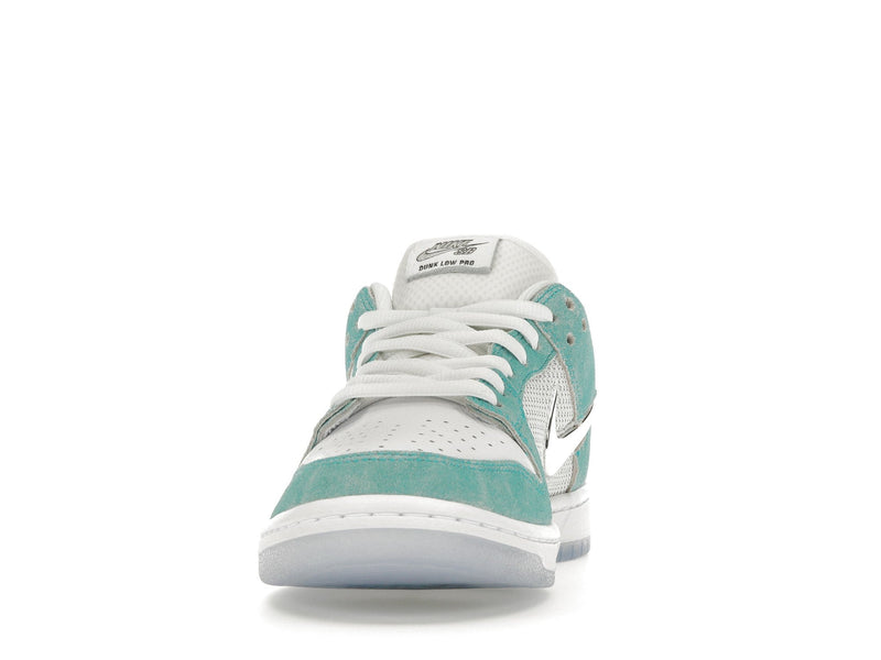 Skateboards Nike SB Dunk Low d'avril