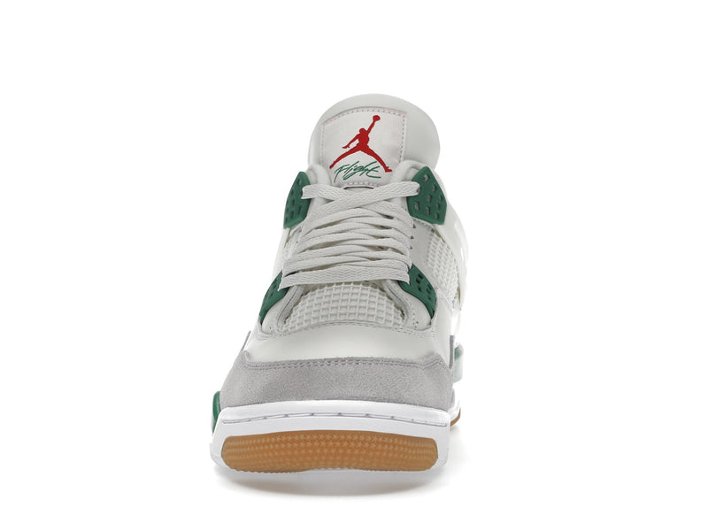 Jordan 4 Retro SB Kieferngrün