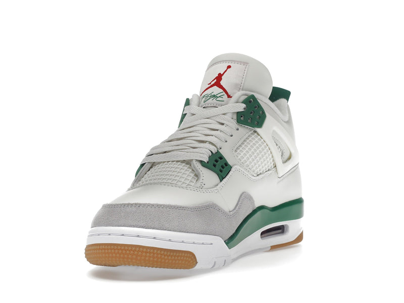 Jordan 4 Retro SB Kieferngrün