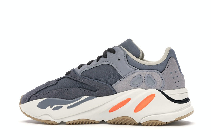 adidas Yeezy Boost 700 Aimant