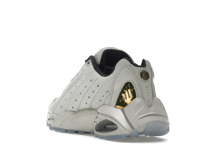 Nike Hot Step Air Terra Drake NOCTA Champagner