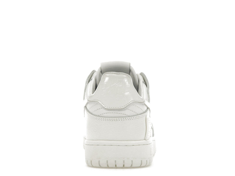 Un singe de bain Bape SK8 Sta Triple White Patent Leather Sta Logo