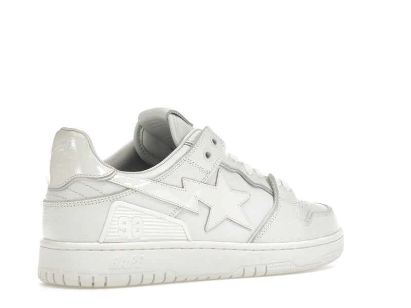 Un singe de bain Bape SK8 Sta Triple White Patent Leather Sta Logo