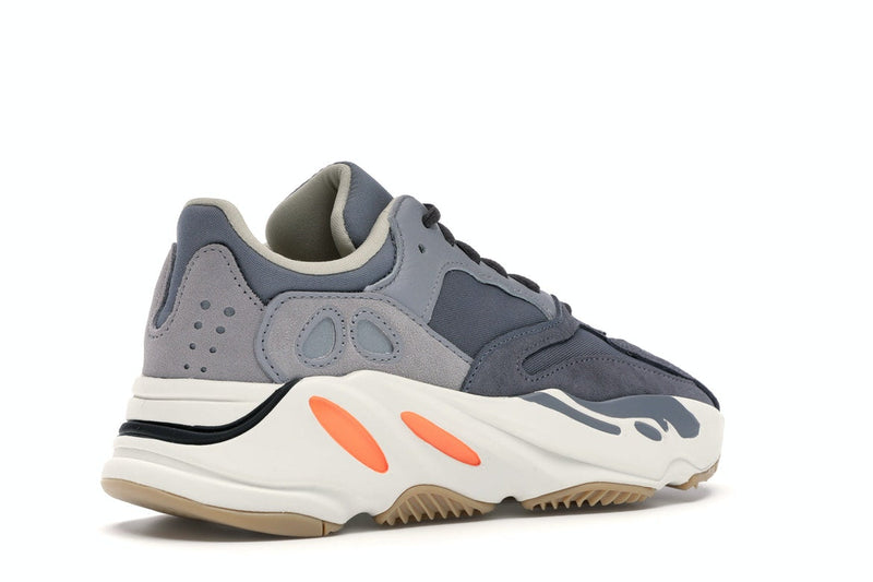 adidas Yeezy Boost 700 Aimant