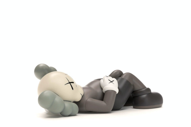 KAWS Holiday Japan Vinylfigur Braun