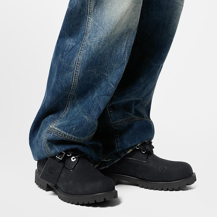 Bottines Louis Vuitton Timberland 6 pouces noires monogrammées
