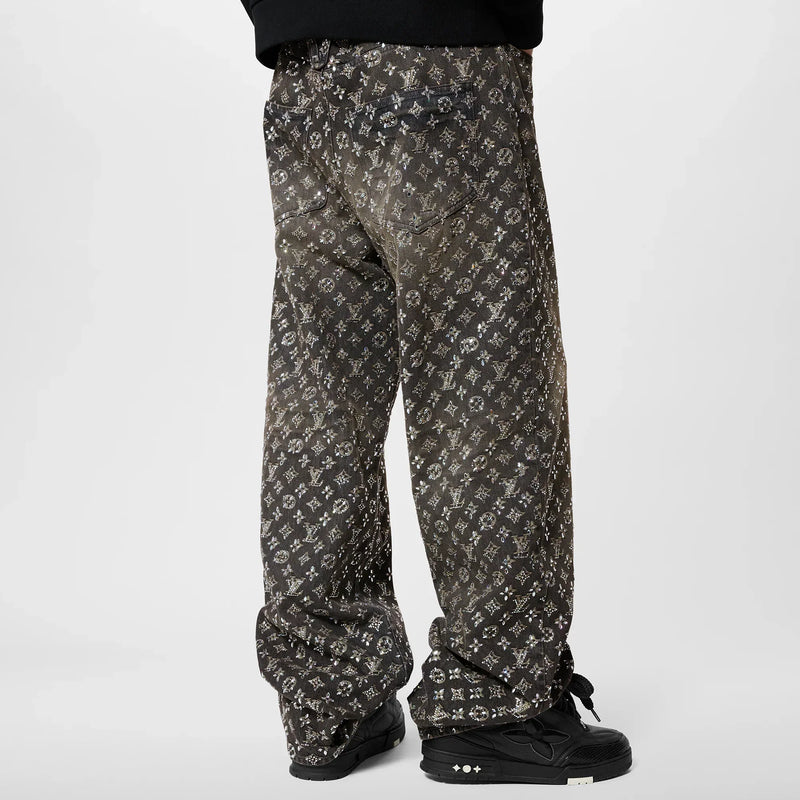 Pantalon ample en denim avec monogramme brodé sur commande